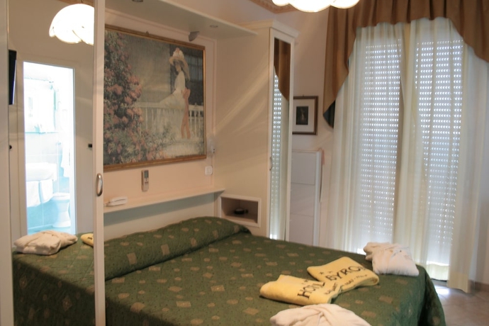 Imagen de la habitación del Hotel Byron, Milano Marittima. Foto 8