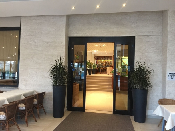 Imagen de los interiores del Hotel Byron, Milano Marittima. Foto 15
