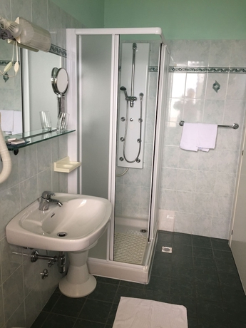 Imagen de la habitación del Hotel Byron, Milano Marittima. Foto 14