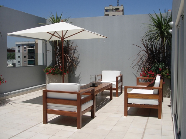 Imagen de los exteriores del Hotel Bys Palermo. Foto 11