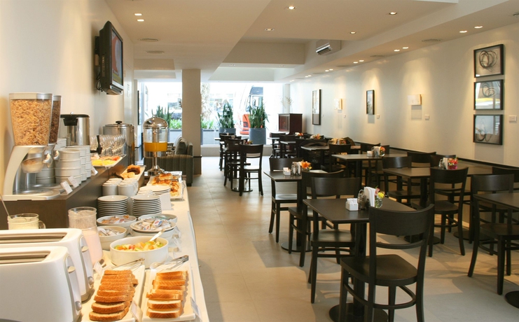 Imagen del bar/restaurante del Hotel Bys Palermo. Foto 4