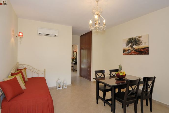 Imagen de la habitación del Hotel Byzantinon. Foto 15