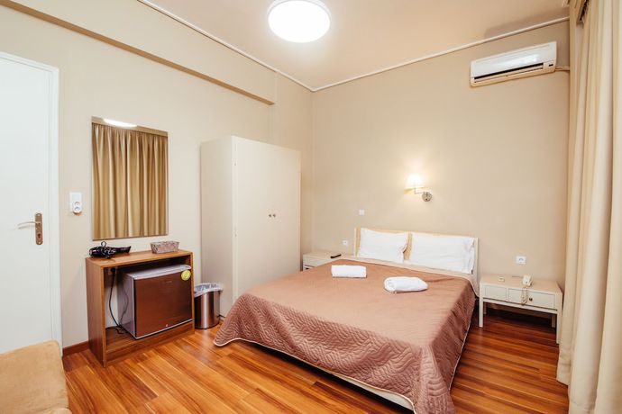 Imagen de la habitación del Hotel Byzantio, Kalamata. Foto 13