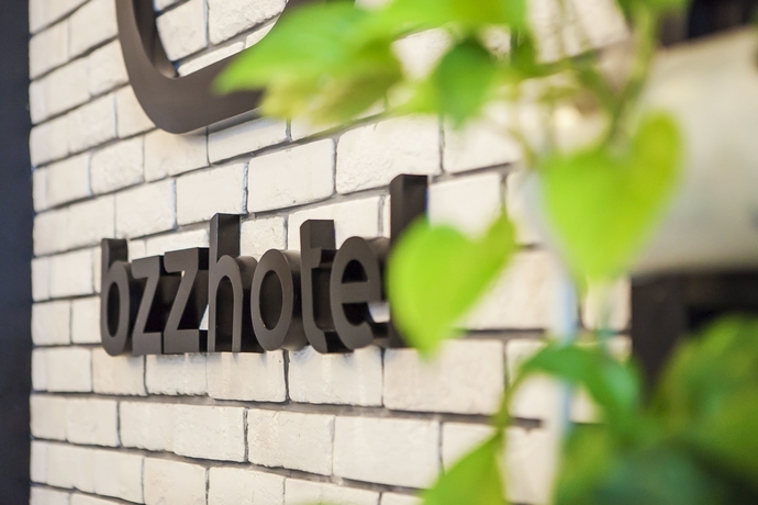Imagen de los interiores del Hotel Bzz. Foto 14
