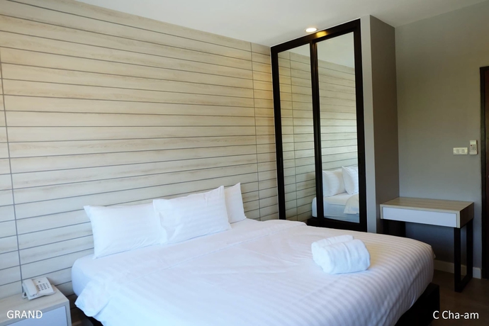 Imagen de la habitación del Hotel C Cha-am. Foto 10