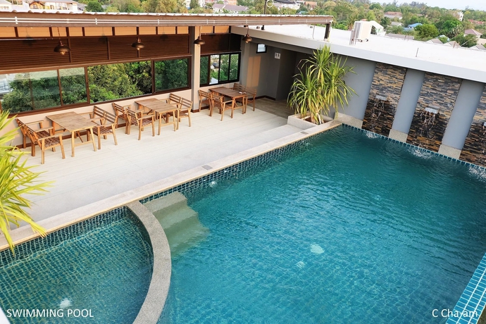 Imagen de la piscina del Hotel C Cha-am. Foto 18