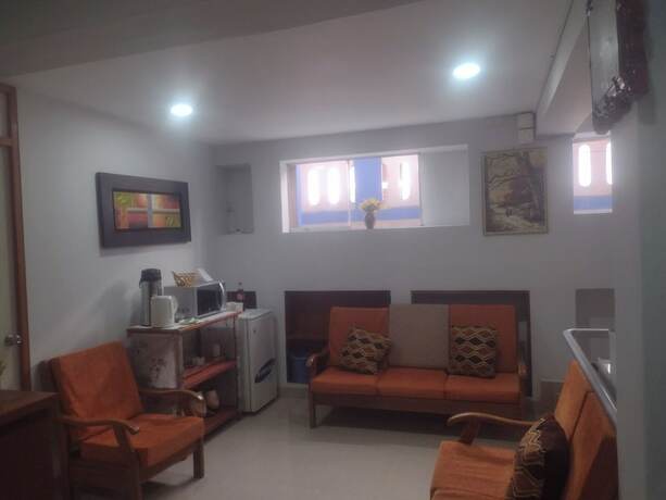 Imagen general del Hotel C. De&aacute;n Valdivia 120. Foto 2
