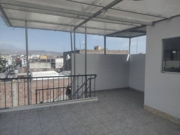 Imagen general del Hotel C. De&aacute;n Valdivia 120. Foto 4