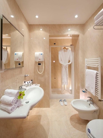 Imagen de la habitación del Hotel C- Hotels Diplomat. Foto 6