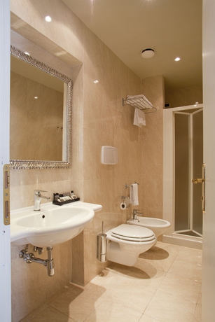 Imagen de la habitación del Hotel C- Hotels Diplomat. Foto 7