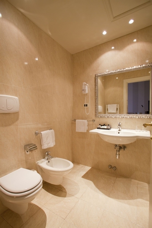 Imagen de la habitación del Hotel C- Hotels Diplomat. Foto 9