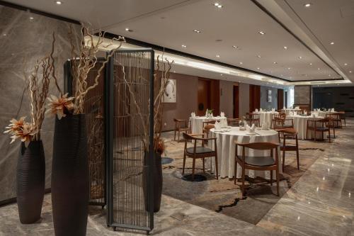 Imagen del bar/restaurante del Hotel C Plaza Hotel. Foto 2