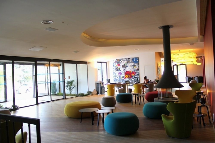 Imagen de los interiores del Hotel C Suites. Foto 16