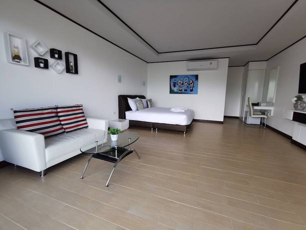 Imagen de la habitación del Hotel C View. Foto 3