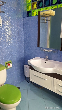 Imagen de la habitación del Hotel C and L Suites Inn. Foto 6