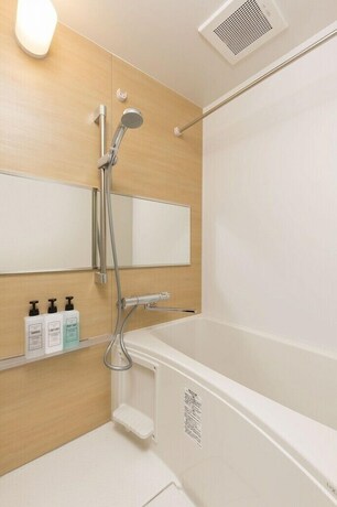 Imagen de la habitación del Hotel C2 Maison Philippe Shitaya 203. Foto 28