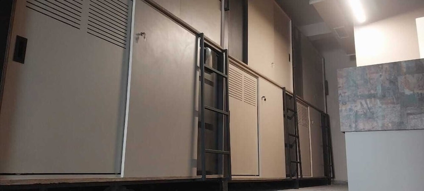 Imagen de la habitación del Hotel C2 PODS. Foto 10