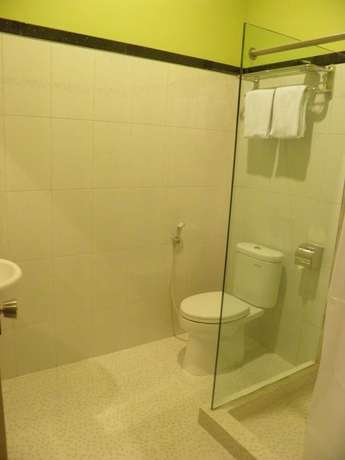 Imagen de la habitación del Hotel C3 Ungaran. Foto 13