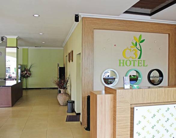 Imagen de los interiores del Hotel C3 Ungaran. Foto 20