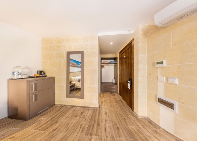 Imagen de la habitación del Hotel C4 Retreats Gozo. Foto 8