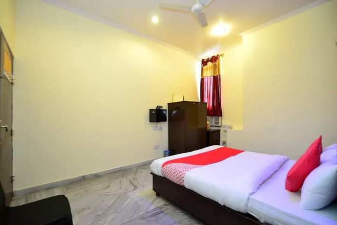 Imagen de la habitación del Hotel C9. Foto 7