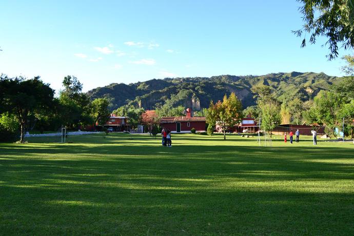 Imagen general del Hotel CABAÑAS DEL SOL. Foto 2