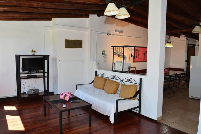 Imagen general del Hotel CABAÑAS DEL SOL. Foto 9