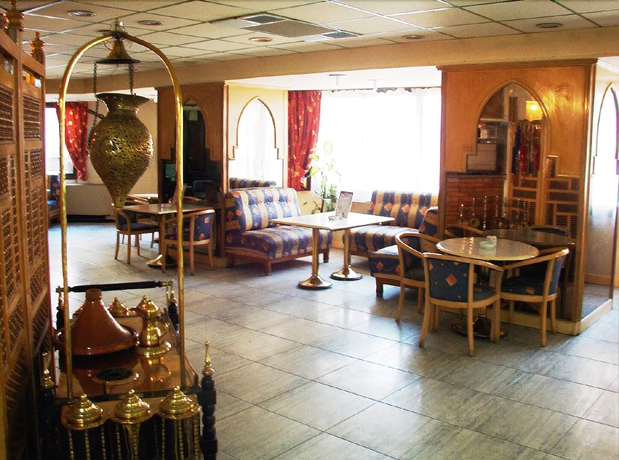Imagen del bar/restaurante del Hotel CAIRO KHAN. Foto 7
