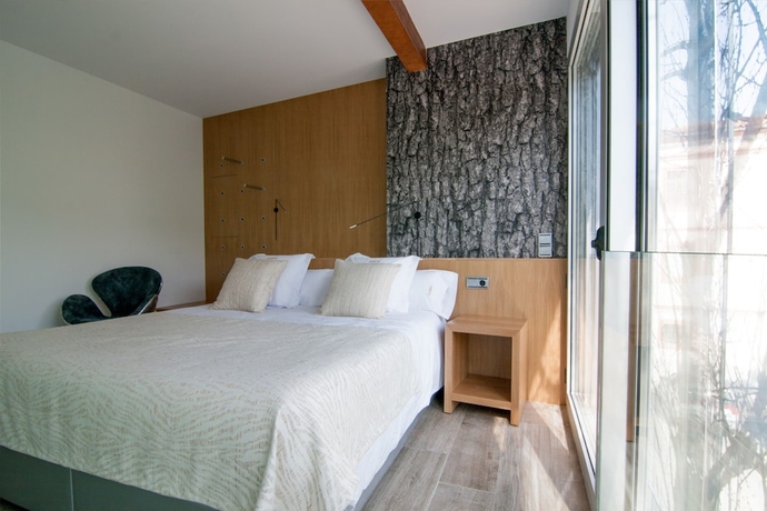 Imagen de la habitación del Hotel CAL TONARRO. Foto 13