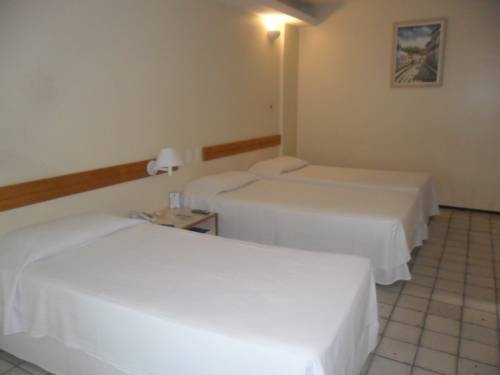 Imagen de la habitación del Hotel CALHAU PRAIA. Foto 7