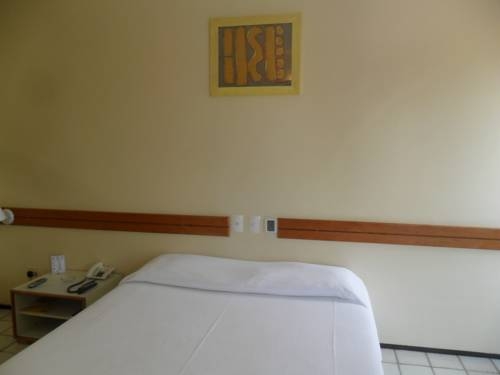 Imagen de la habitación del Hotel CALHAU PRAIA. Foto 13