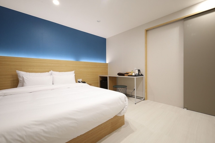 Imagen de la habitación del Hotel CALM REST HOTEL GIMHAE. Foto 2