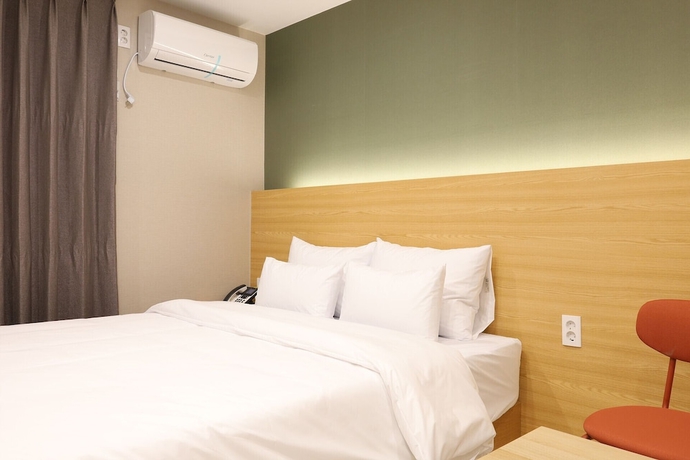 Imagen de la habitación del Hotel CALM REST HOTEL GIMHAE. Foto 6