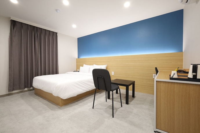 Imagen de la habitación del Hotel CALM REST HOTEL GIMHAE. Foto 11