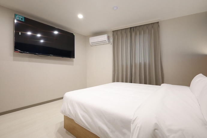Imagen de la habitación del Hotel CALM REST HOTEL GIMHAE. Foto 13