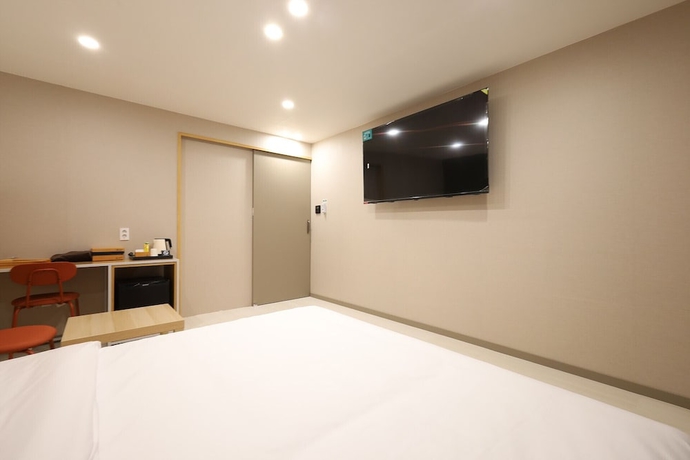 Imagen de la habitación del Hotel CALM REST HOTEL GIMHAE. Foto 19