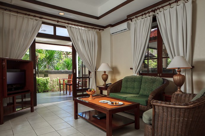 Imagen de la habitación del Hotel CAMAKILA Tanjung Benoa. Foto 6