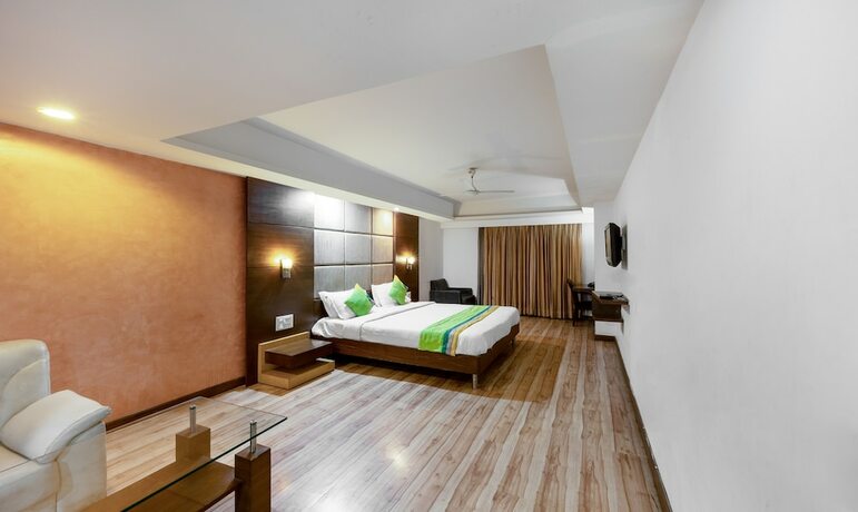 Imagen de la habitación del Hotel CAMBAY SAPPHIRE. Foto 19