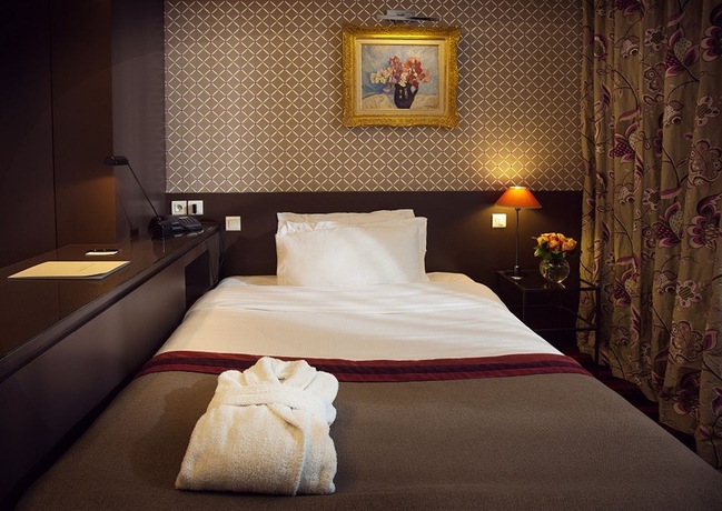 Imagen de la habitación del Hotel CAMBON. Foto 9