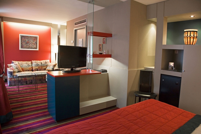 Imagen de los interiores del Hotel CAMBON. Foto 14