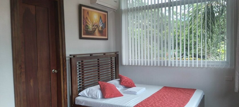 Imagen general del Hotel CAMIGUIN LANZONES RESORT. Foto 6