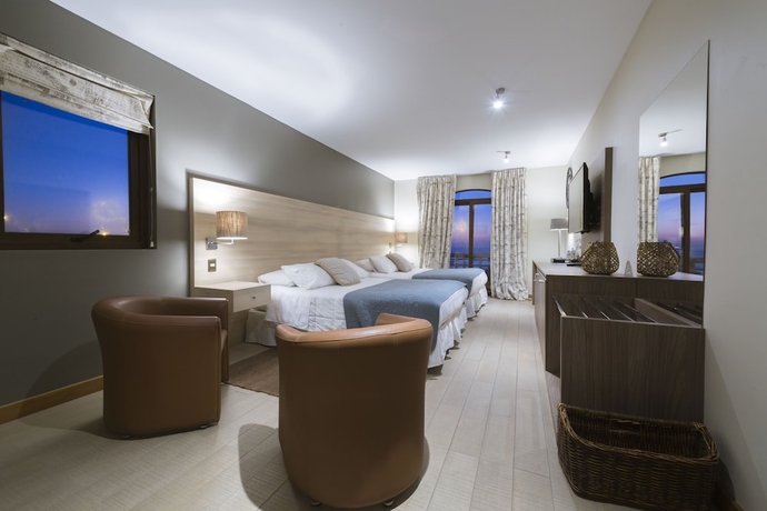 Imagen de la habitación del Hotel CAMPANARIO DEL MAR HOTEL. Foto 12