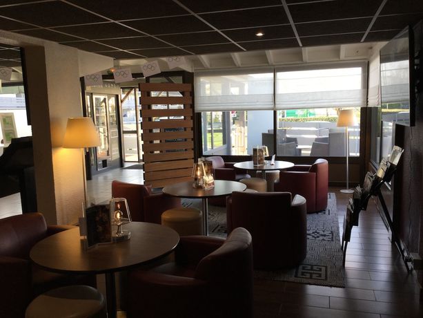 Imagen de los interiores del Hotel CAMPANILE BORDEAUX NORD - Le Lac. Foto 18