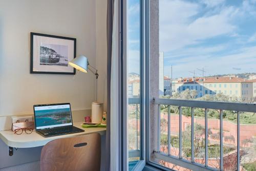 Imagen de la habitación del Hotel CAMPANILE NICE CENTRE ACROPOLIS. Foto 11