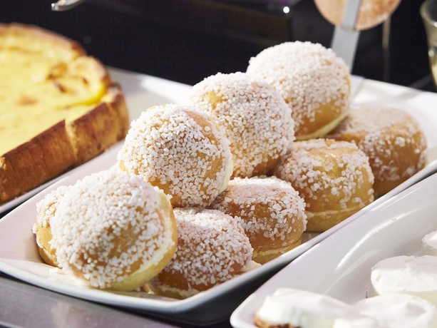 Imagen del bar/restaurante del Hotel CAMPANILE ORLEANS SUD - LA SOURCE. Foto 3