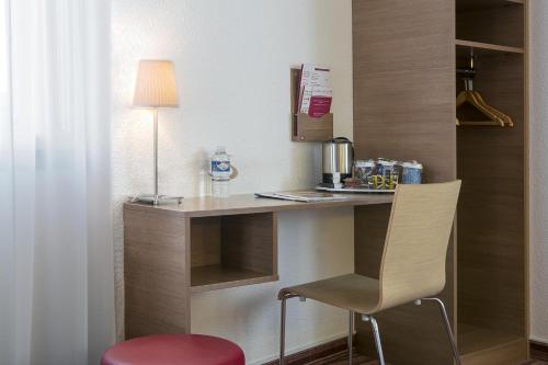 Imagen de la habitación del Hotel CAMPANILE PARIS 12 - Bercy Village. Foto 16