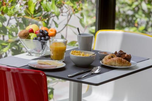 Imagen general del Hotel CAMPANILE PARIS 12 - Bercy Village. Foto 8