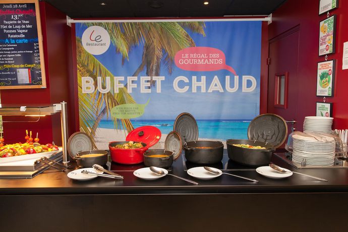 Imagen del bar/restaurante del Hotel CAMPANILE PARIS 19 - La Villette. Foto 6