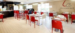 Imagen del bar/restaurante del Hotel CAMPANILE - ROUEN - FRANQUEVILLE AEROPORT. Foto 2