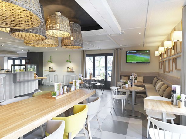 Imagen del bar/restaurante del Hotel CAMPANILE VILLEPINTE - Parc des Expositions. Foto 5